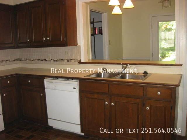 959 Dickenson Ave - Photo 6 of 18