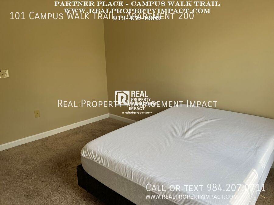 101 Campus Walk Trl #200 - Photo 5 of 36