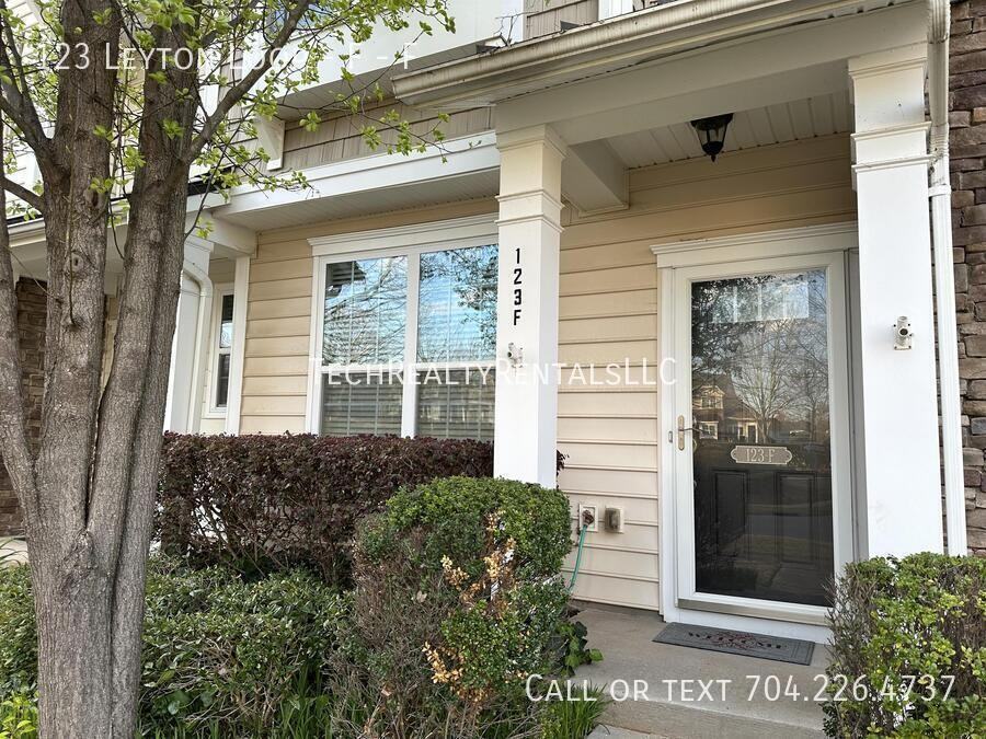 123 Leyton Loop #F - Photo 2 of 21
