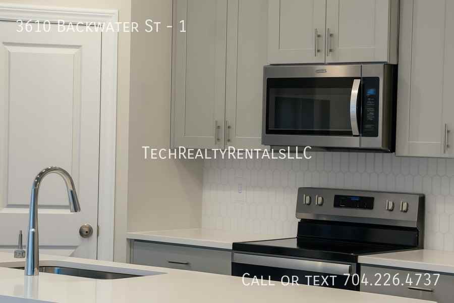 3610 Backwater St #1 - Photo 6 of 9