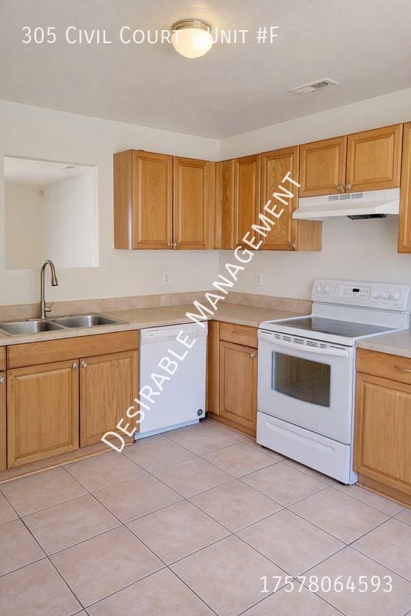 305 Civil Ct #F - Photo 3 of 24