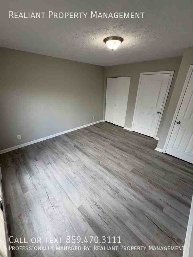 2021 Cambridge Dr #22 - Photo 7 of 25