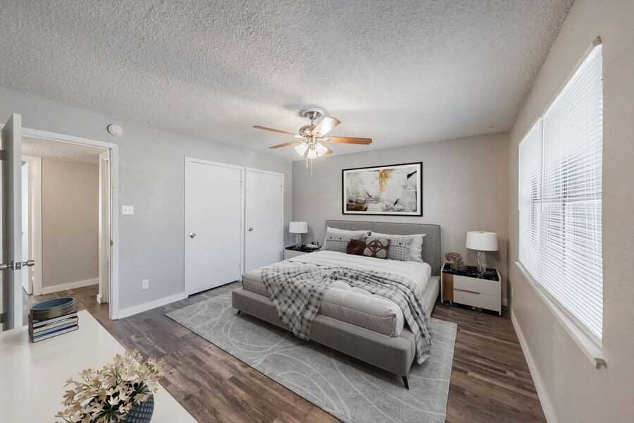 1782 Farleigh Ct - Photo 3 of 33