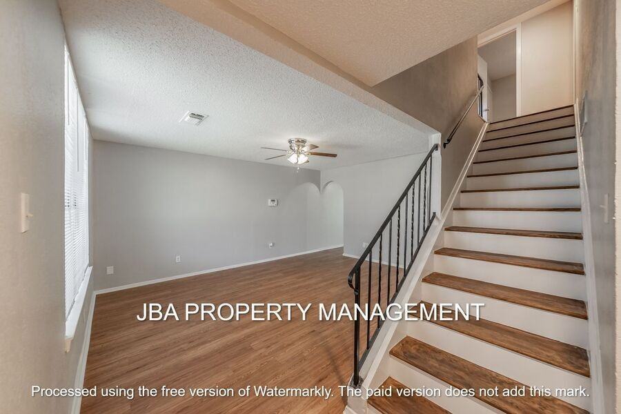 1786 Belshire Ct #1786B - Photo 5 of 31