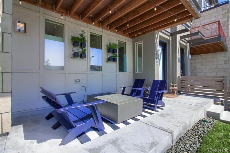 5692 Emporia St - Photo 7 of 33