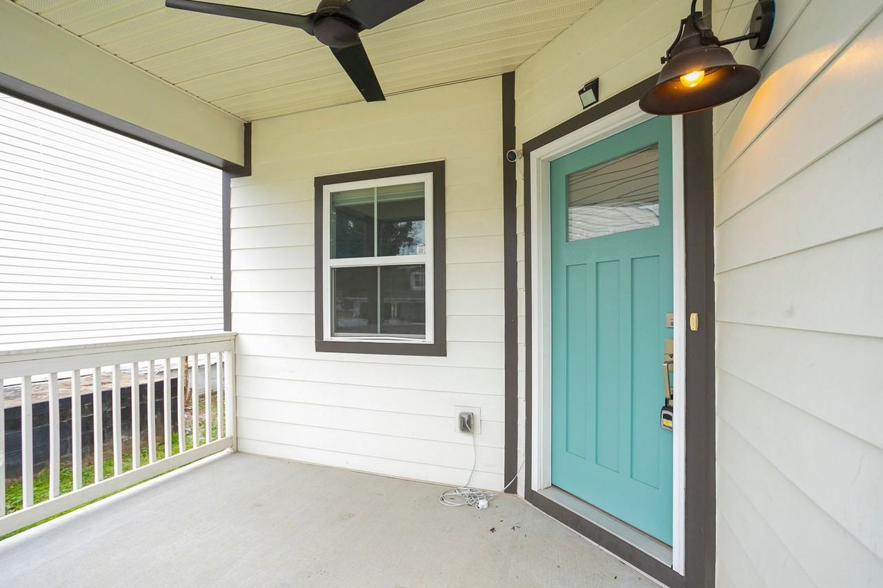 2020 14th Ave N - Photo 4 of 48