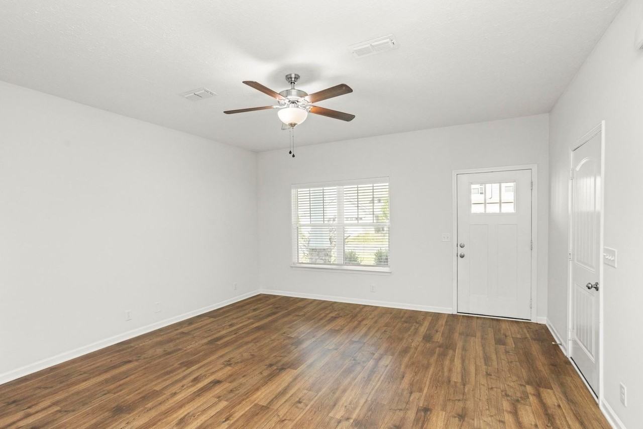 1832 Charismatic Pl - Photo 6 of 46