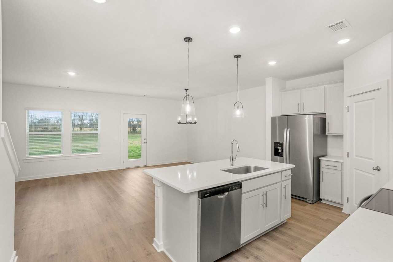 281 Fletchers Way - Photo 6 of 40