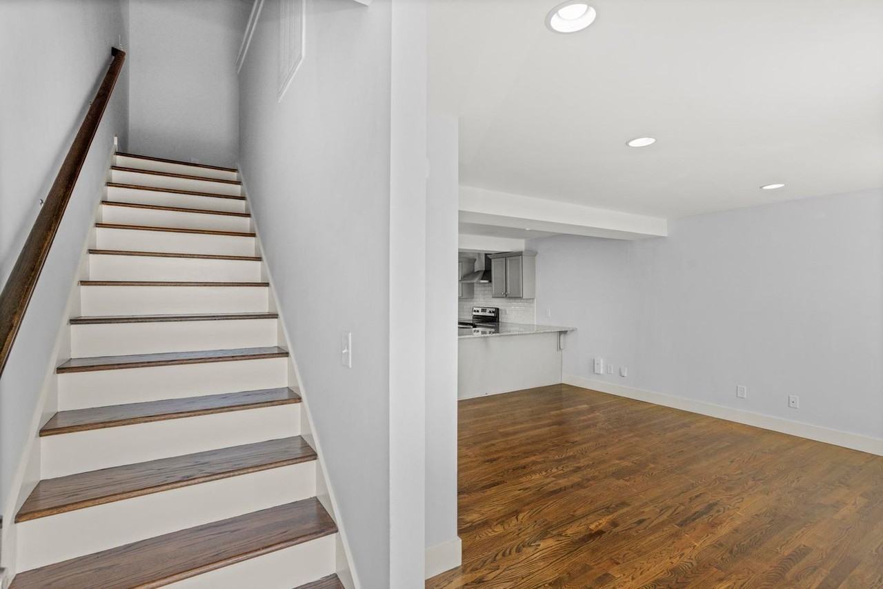 3306 Felicia St - Photo 4 of 29