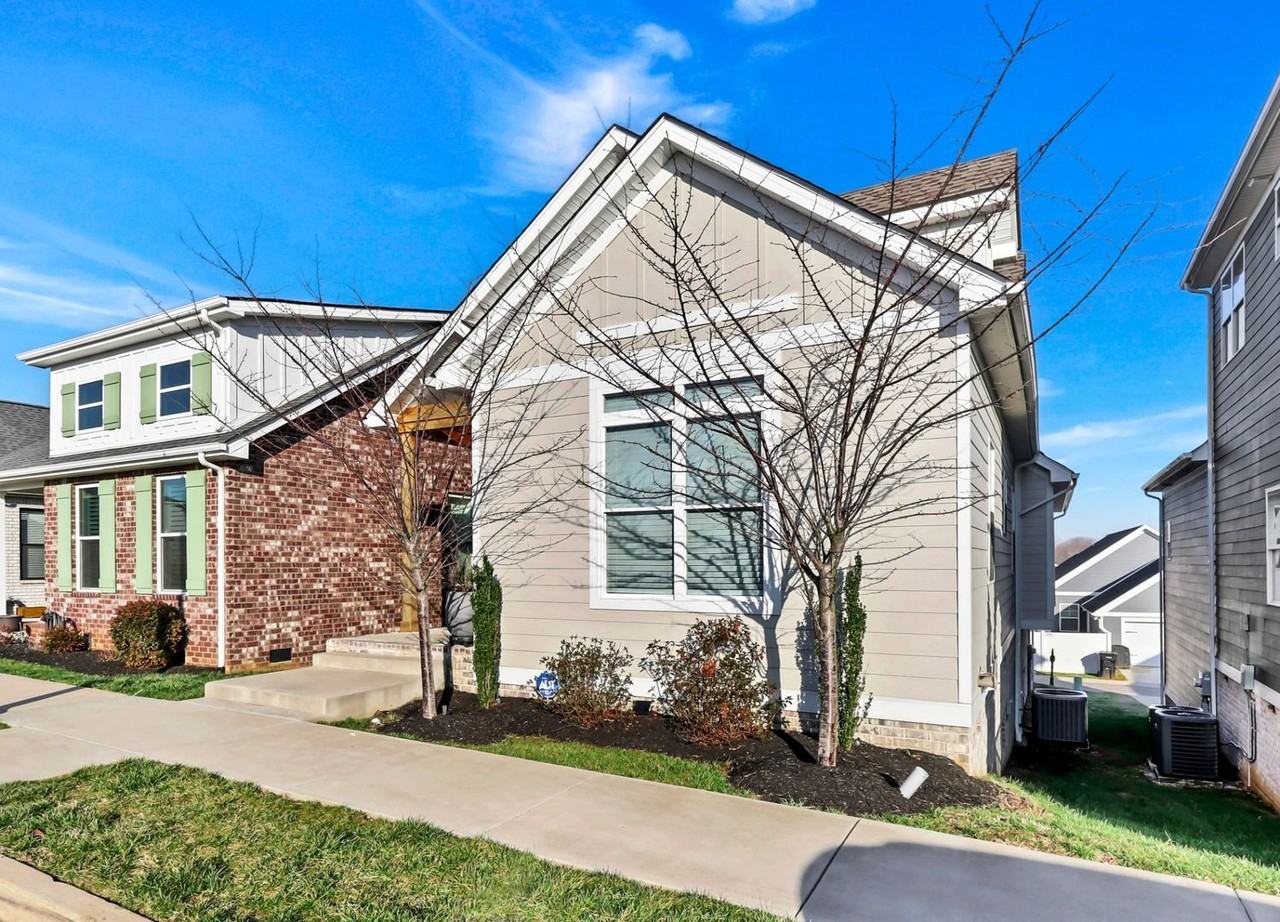 1372 Hicks Edgen Rd - Photo 3 of 37