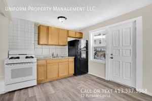 featured image of 12 Putnam Cir