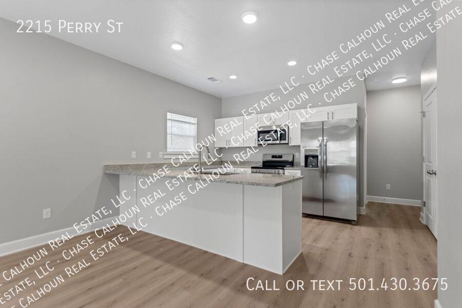 2215 Perry St - Photo 5 of 50