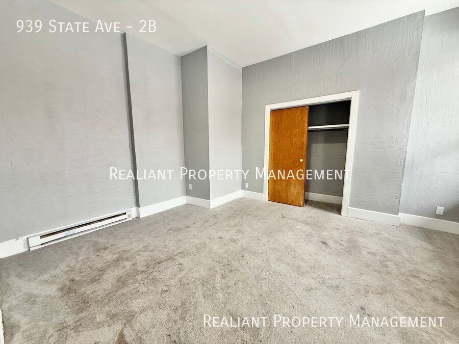 939 State Ave #2B - Photo 4 of 9