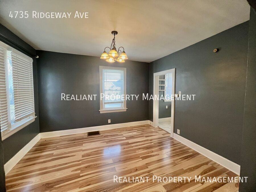 4735 Ridgeway Ave - Photo 3 of 11