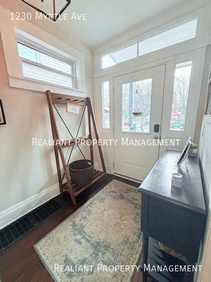 1230 Myrtle Ave - Photo 3 of 24