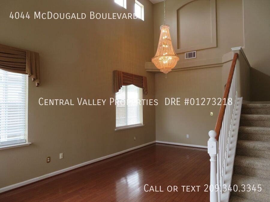 4044 Mcdougald Blvd - Photo 4 of 34