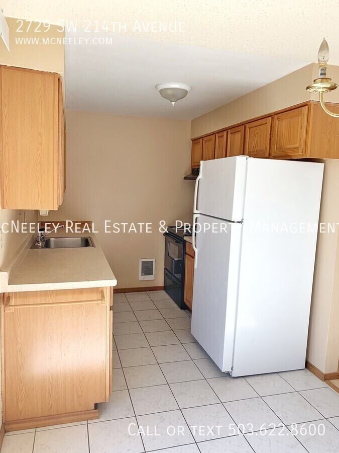 2729 Sw 214th Ave - Photo 4 of 8