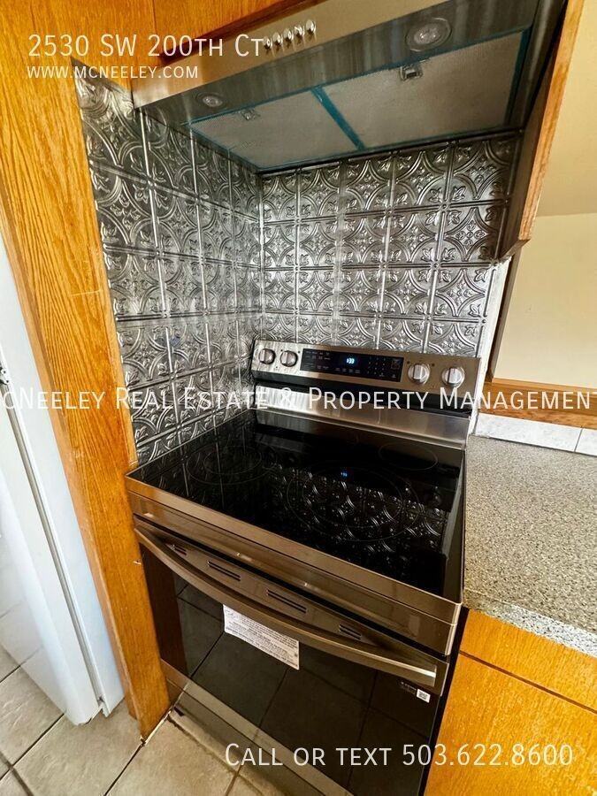 2530 Sw 200th Ct - Photo 3 of 12