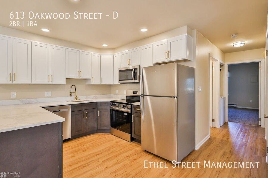 613 Oakwood St #D - Photo 2 of 20