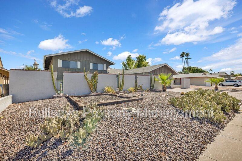 1333 E Donner Dr - Photo 2 of 49