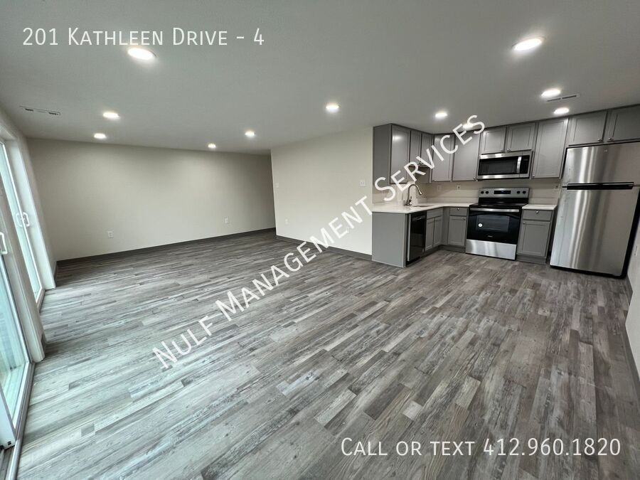201 Kathleen Dr #4
