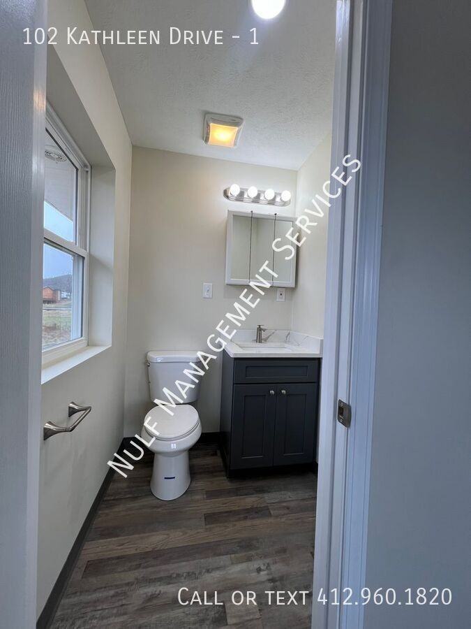 102 Kathleen Dr #1 - Photo 5 of 8