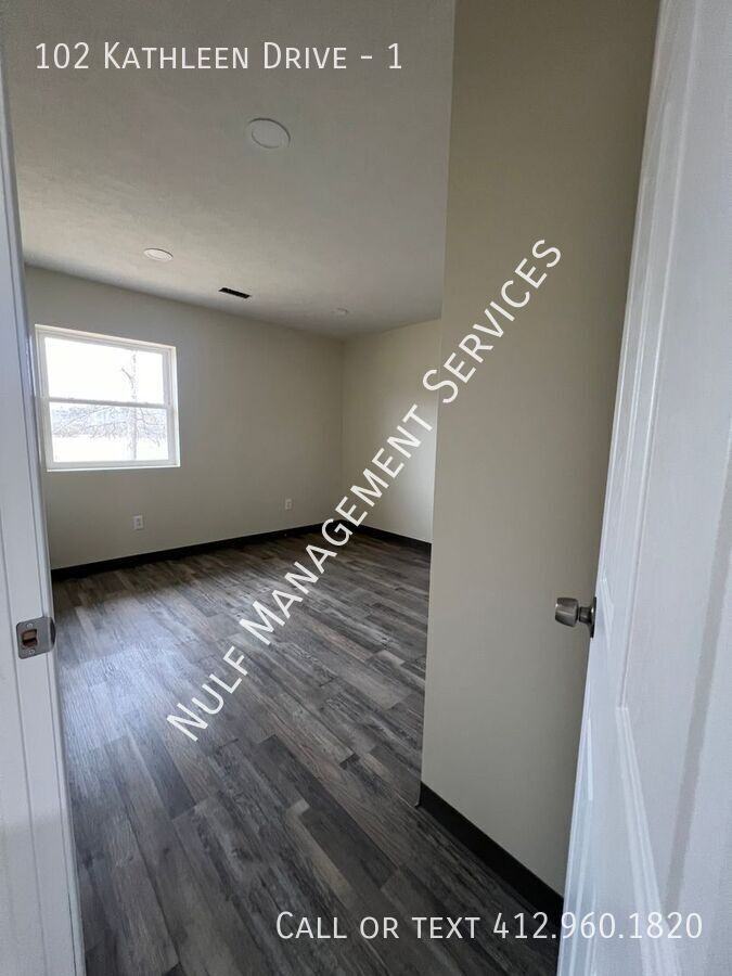 102 Kathleen Dr #1 - Photo 6 of 8