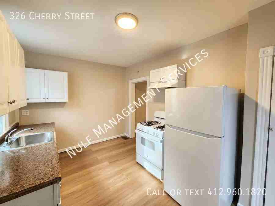 326 Cherry St - Photo 2 of 7