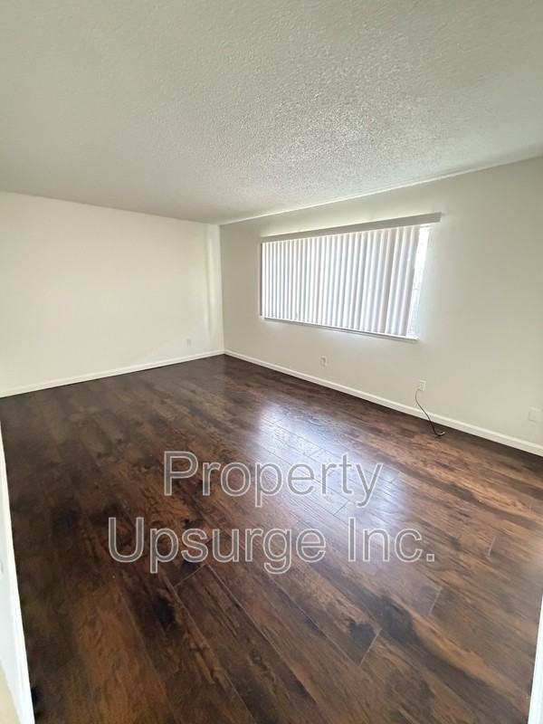 330 Bird St #13 - Photo 5 of 21