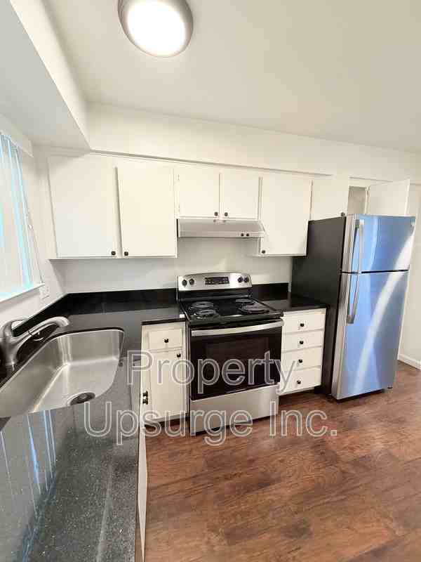 330 Bird St #11 - Photo 2 of 31