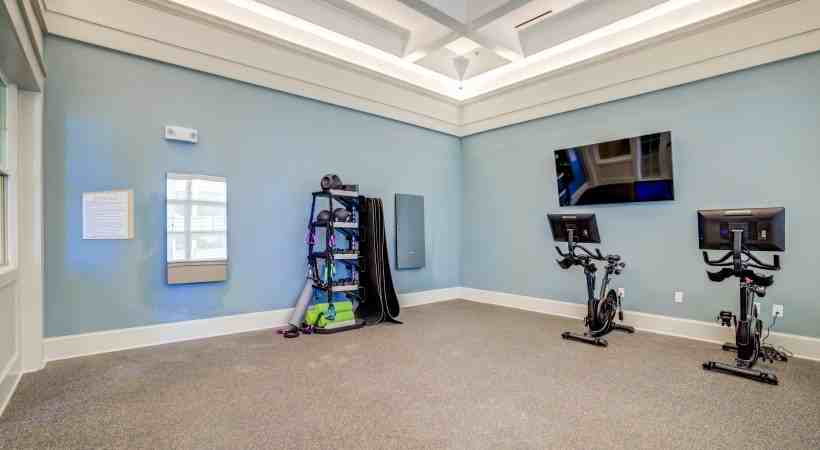 INNOVAR & - Photo 5 of 17