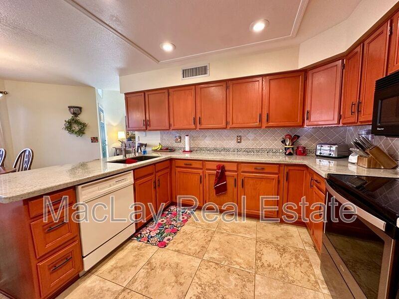 5001 E Mesquite Wood Ct - Photo 3 of 32