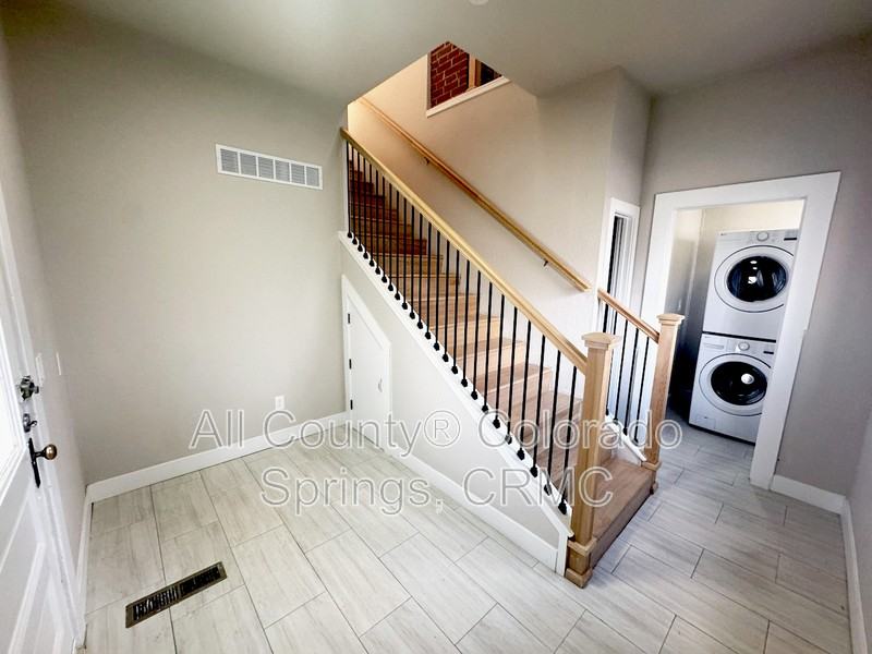 330 E Cache La Poudre St #201 - Photo 4 of 15