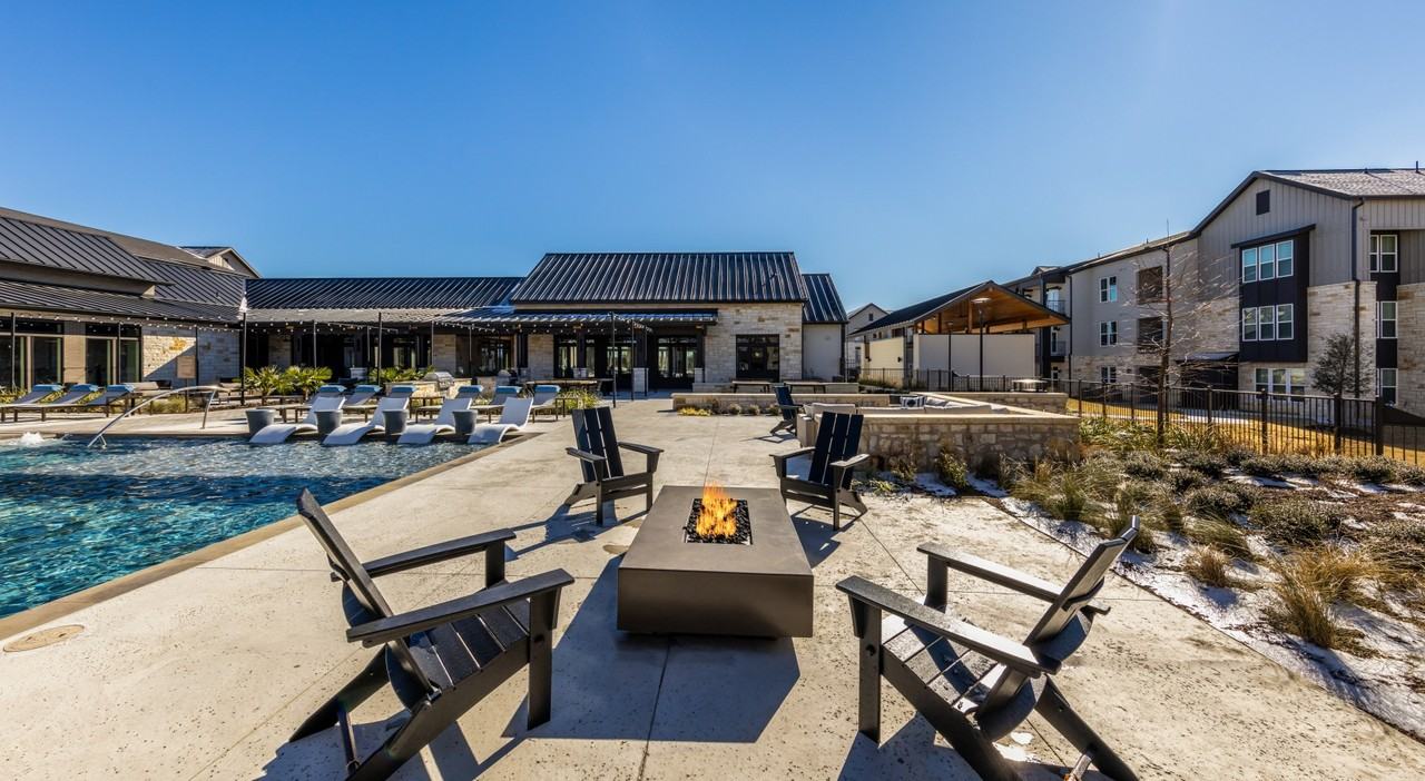 6001 Ed Bluestein Blvd #B4-25