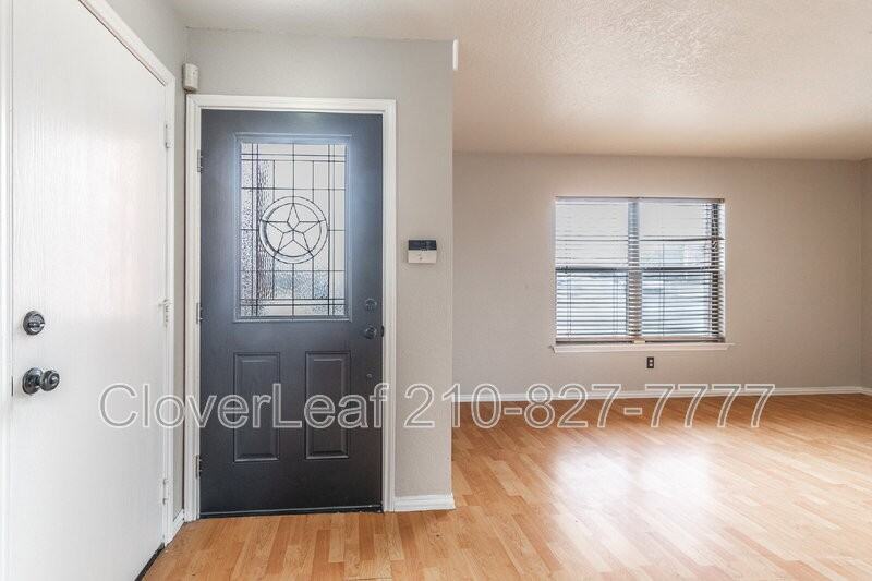 6203 Lakeview Dr - Photo 5 of 40