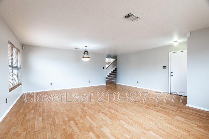 6203 Lakeview Dr - Photo 7 of 40