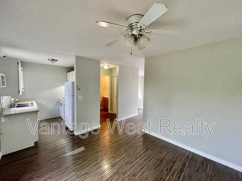 404 Hein Rd - Photo 5 of 25