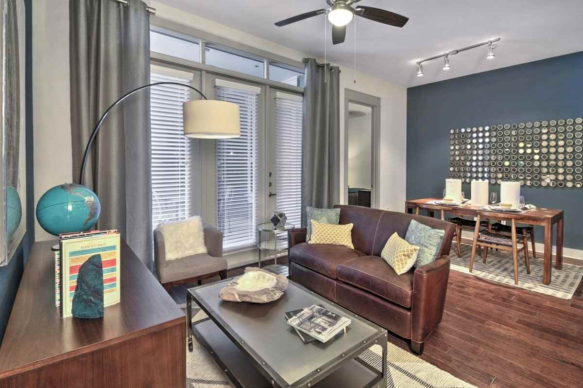 526 W 24th St #A7 - Photo 2 of 14