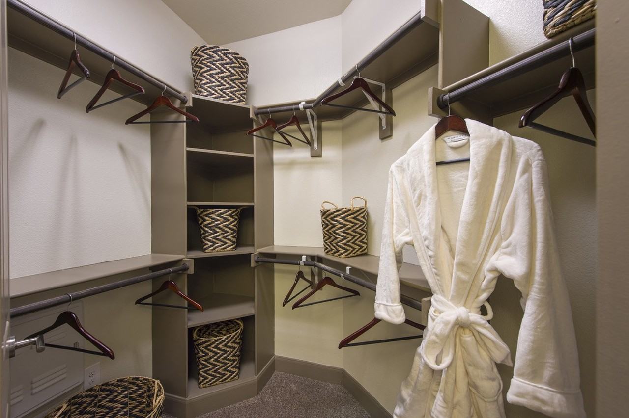 526 Yale St #A27 - Photo 3 of 15