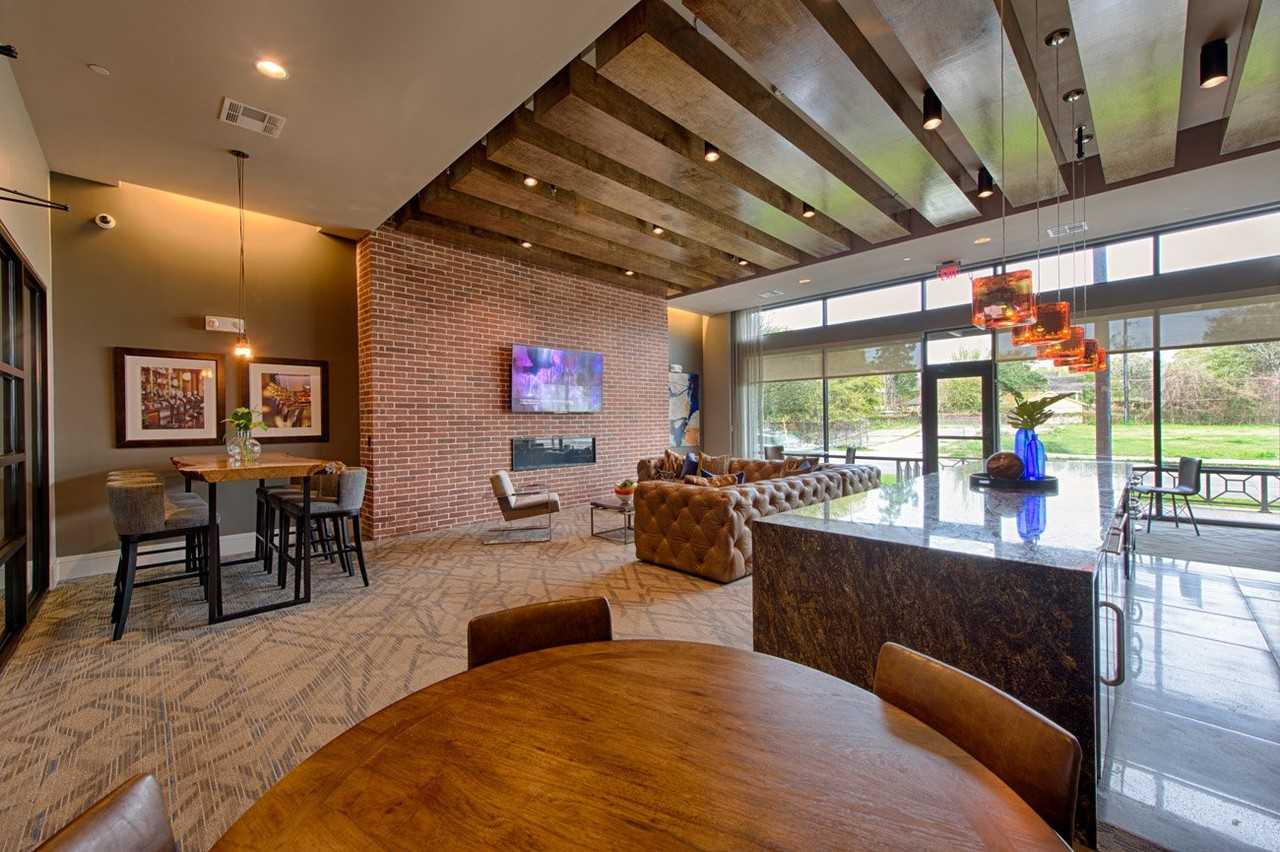 526 Yale St #A27 - Photo 7 of 15