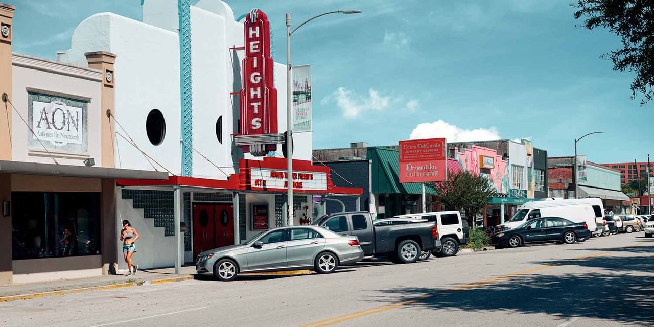 2221 Pinegate Dr - Photo 2 of 17