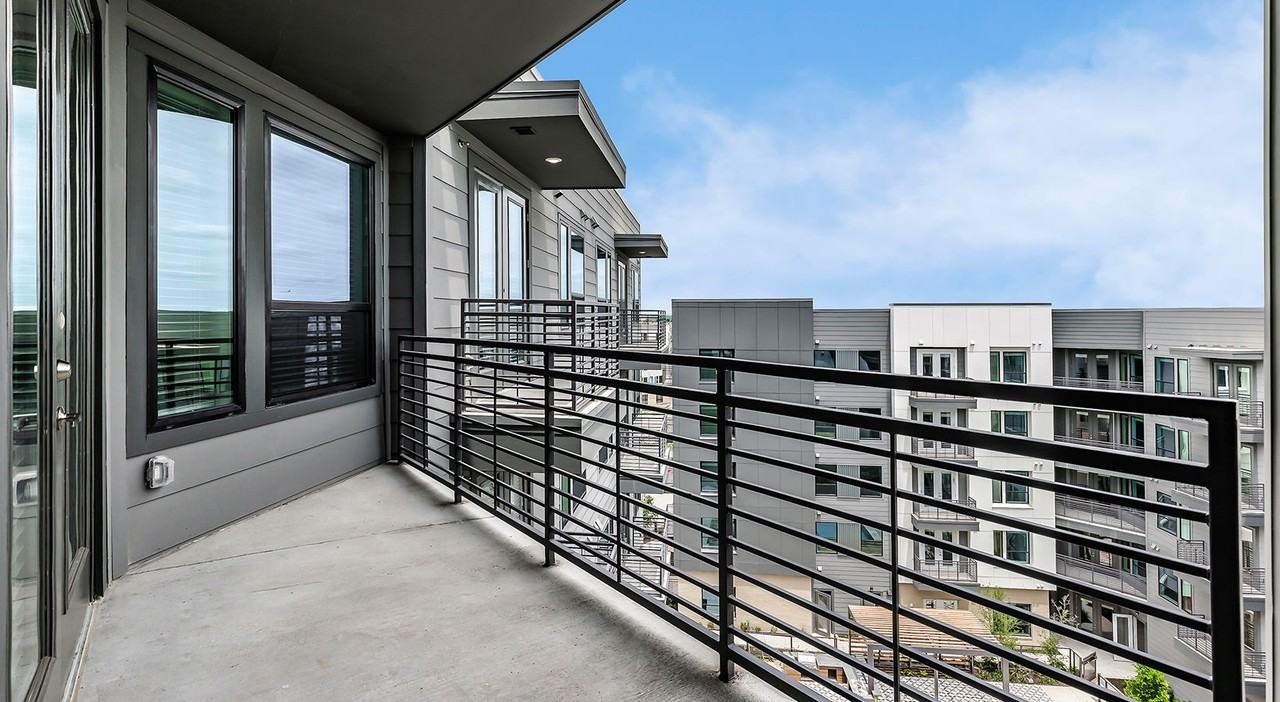 6508 E Riverside Dr #A0-5 - Photo 2 of 27