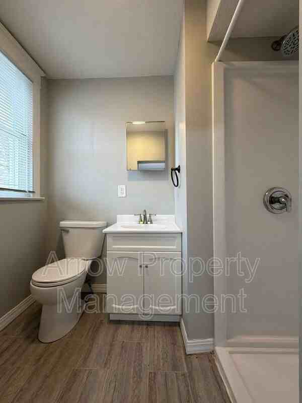 2500 P St #2 - Photo 2 of 6