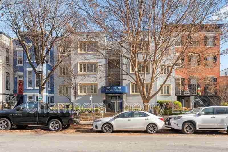 220 2nd St Se #103 - Photo 3 of 20