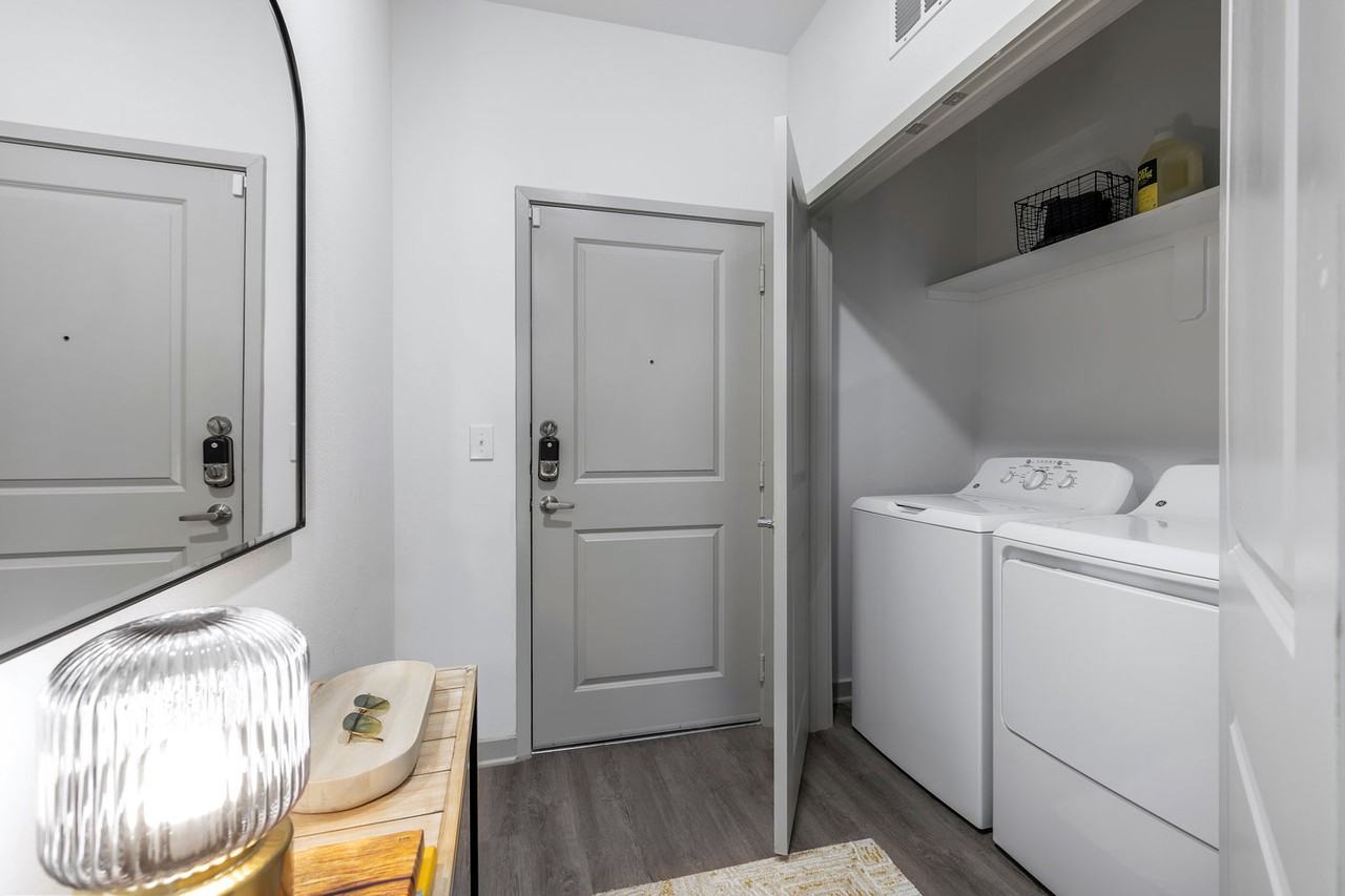 2671 S A W Grimes Blvd #B1-5