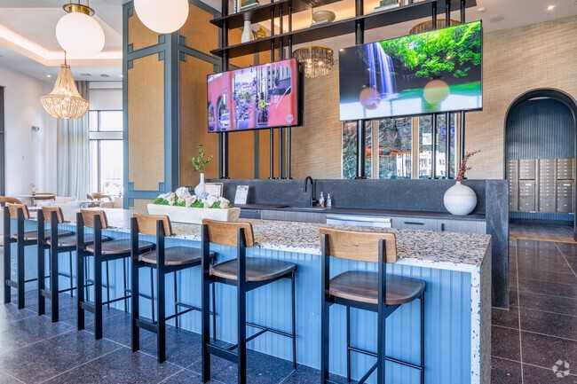 2207 W Pflugerville Pkwy #C0-4