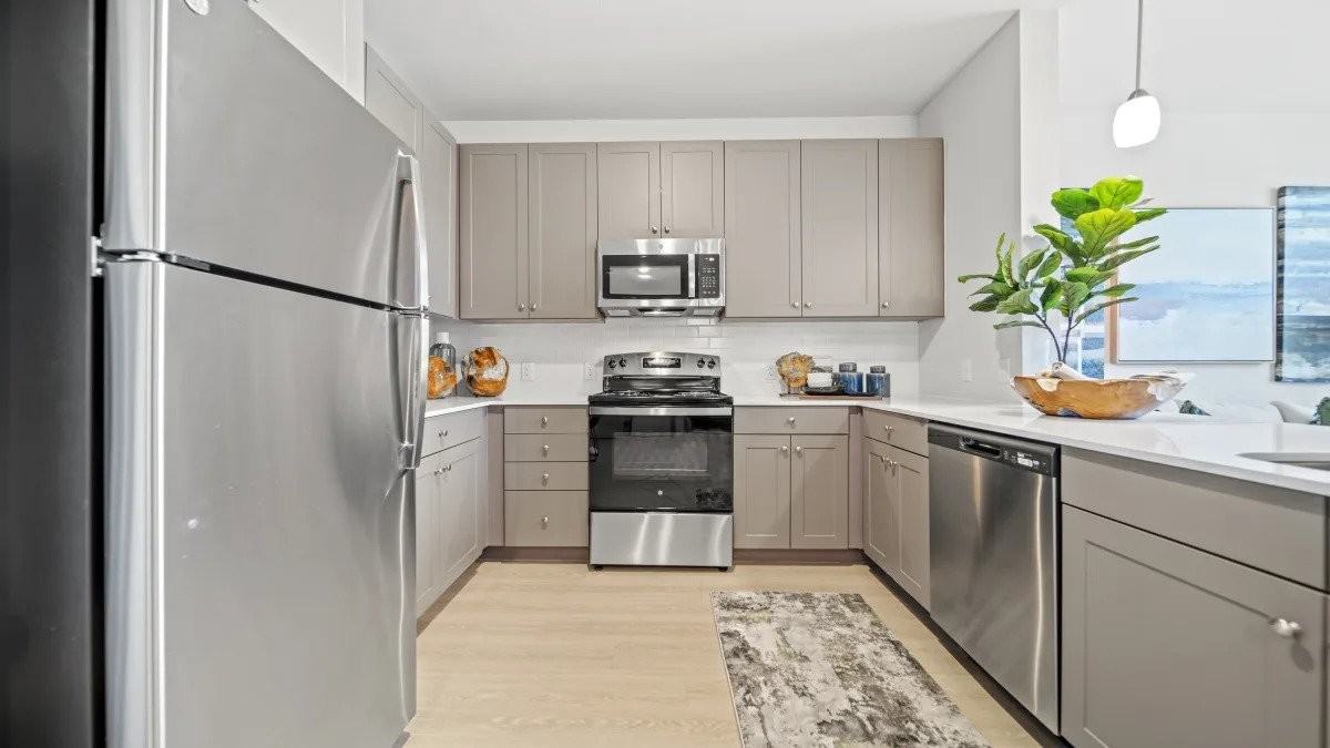 1012 S Heatherwilde Blvd - Photo 6 of 14