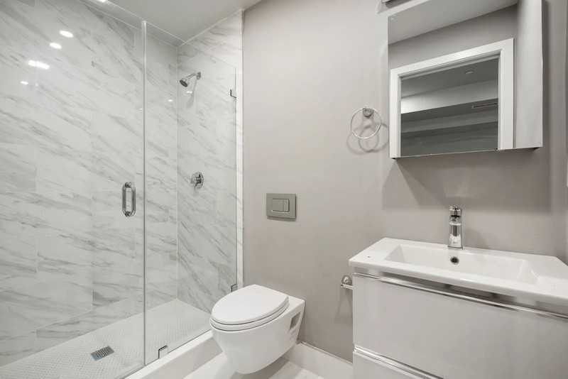 147 Grampian Way - Photo 2 of 30