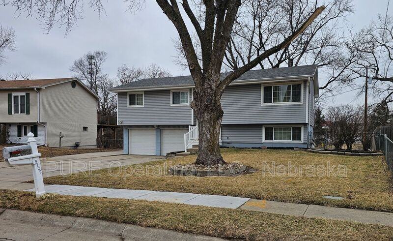 5120 N 87th Ave - Photo 4 of 40