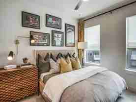 5627 N Lamar Blvd #S8-44 - Photo 1 of 1